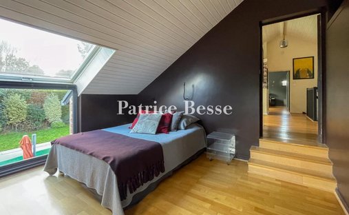 Château Saint Nom La Bretèche 1074.0 Sqm 10 Bedrooms