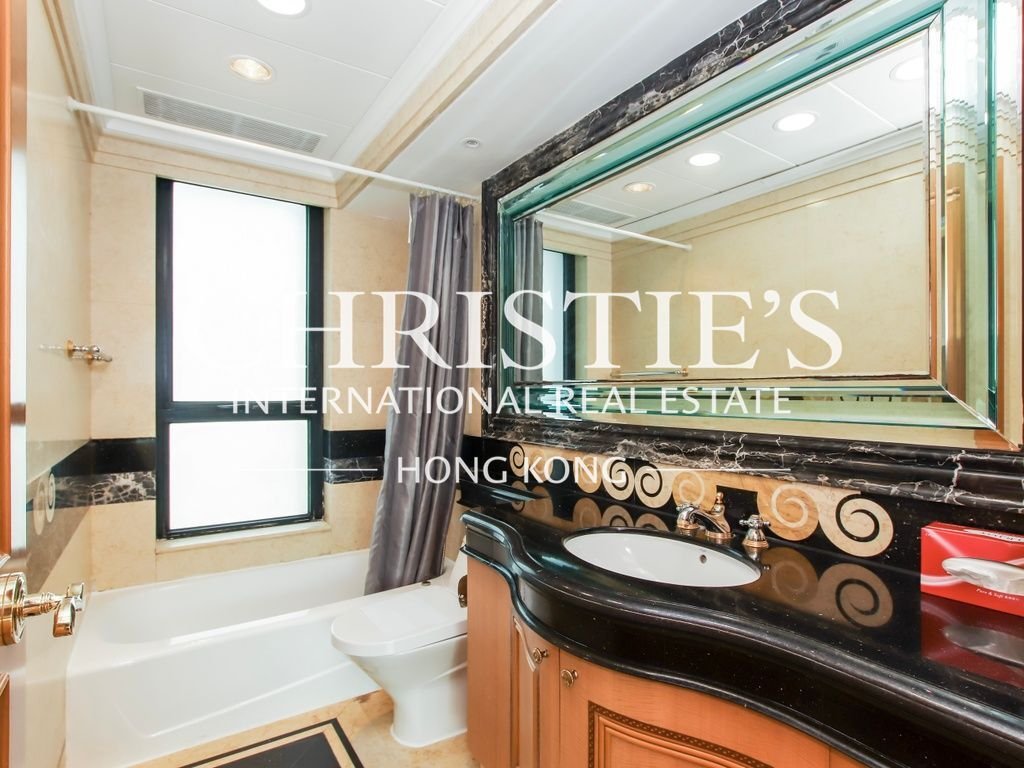 Apartment in Hong Kong, Hong Kong 5 - 16912774