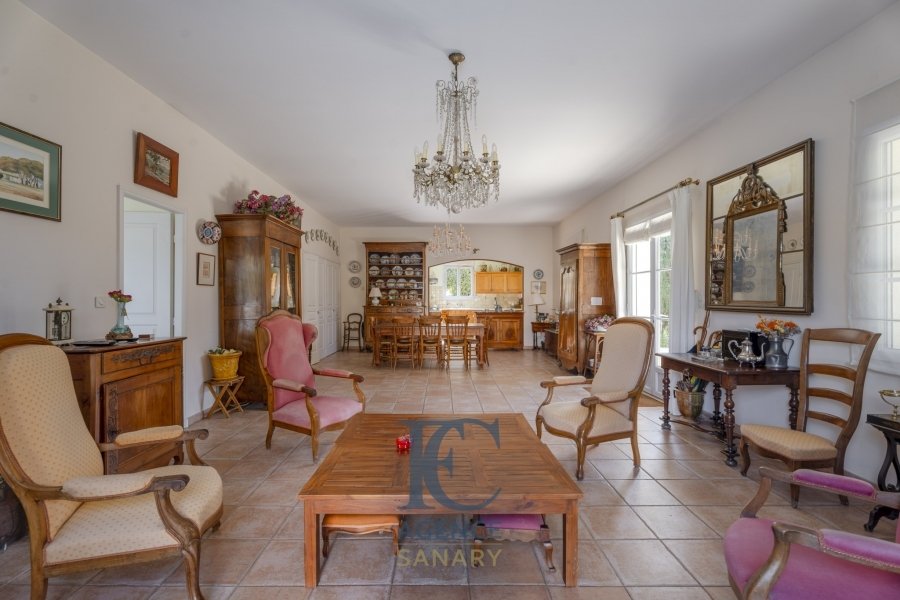 Casa en Saint-Cyr-sur-Mer, Provenza-Alpes-Costa Azul, Francia 3 - 17454348