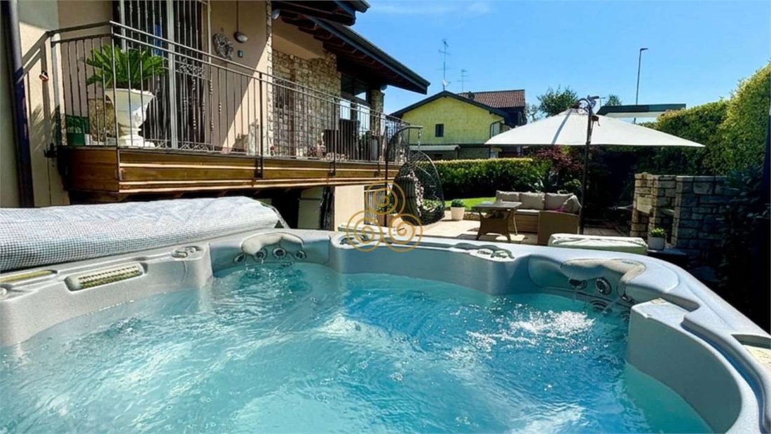 Villa in Entroterra, Desenzano del Garda, Lombardy 2 - 17297764
