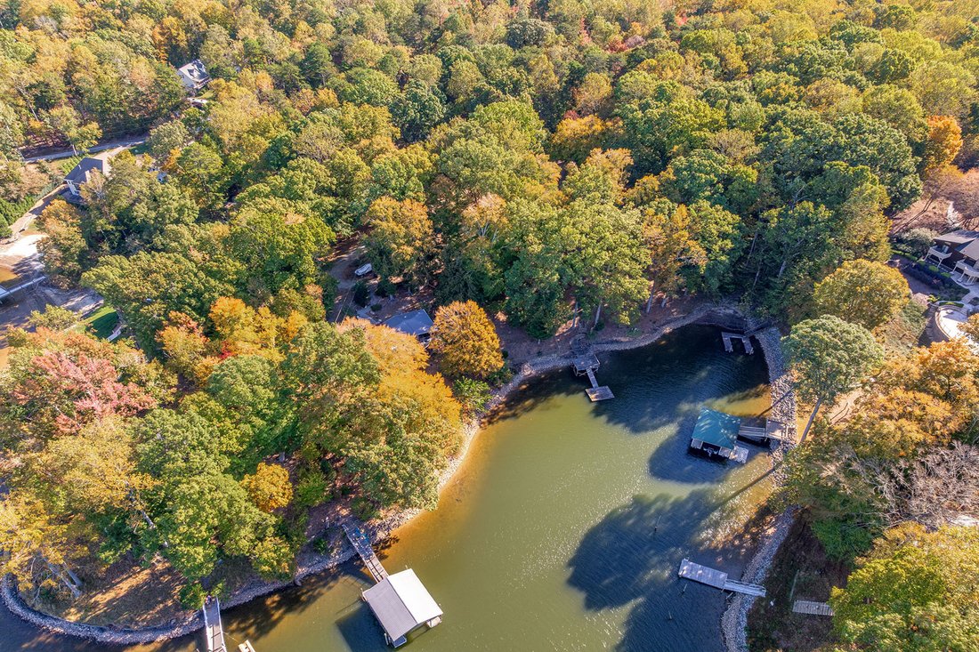 Land in Mooresville, North Carolina, United States 5 - 17458542