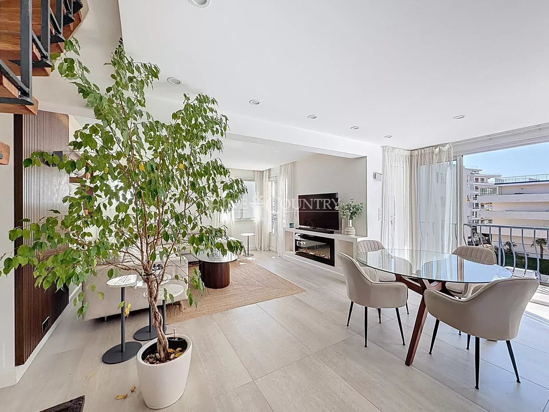 Apartment in Cannes, Provence-Alpes-Côte d'Azur, France 1 - 17450683