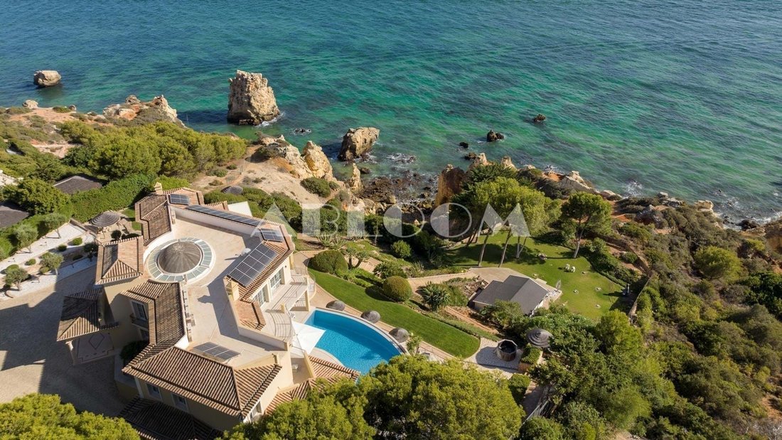 Villa in Olhos de Agua, Algarve, Portugal 1 - 17452629