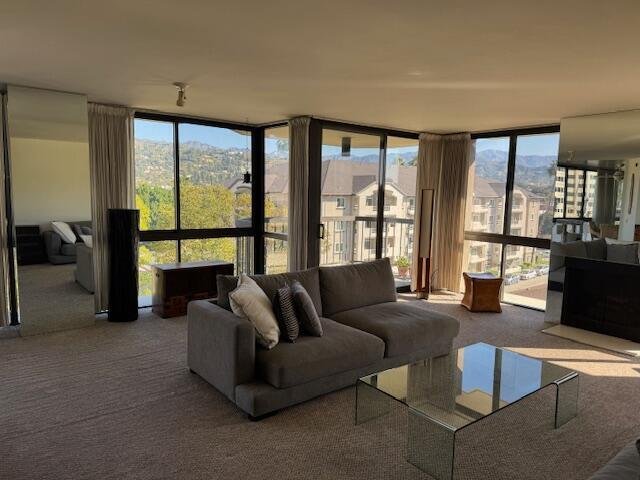 Condo in Glendale, California, United States 3 - 17456535