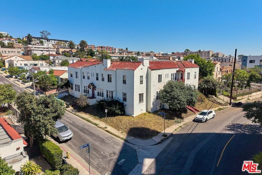 Los Angeles, California, United States 1 - 17453503