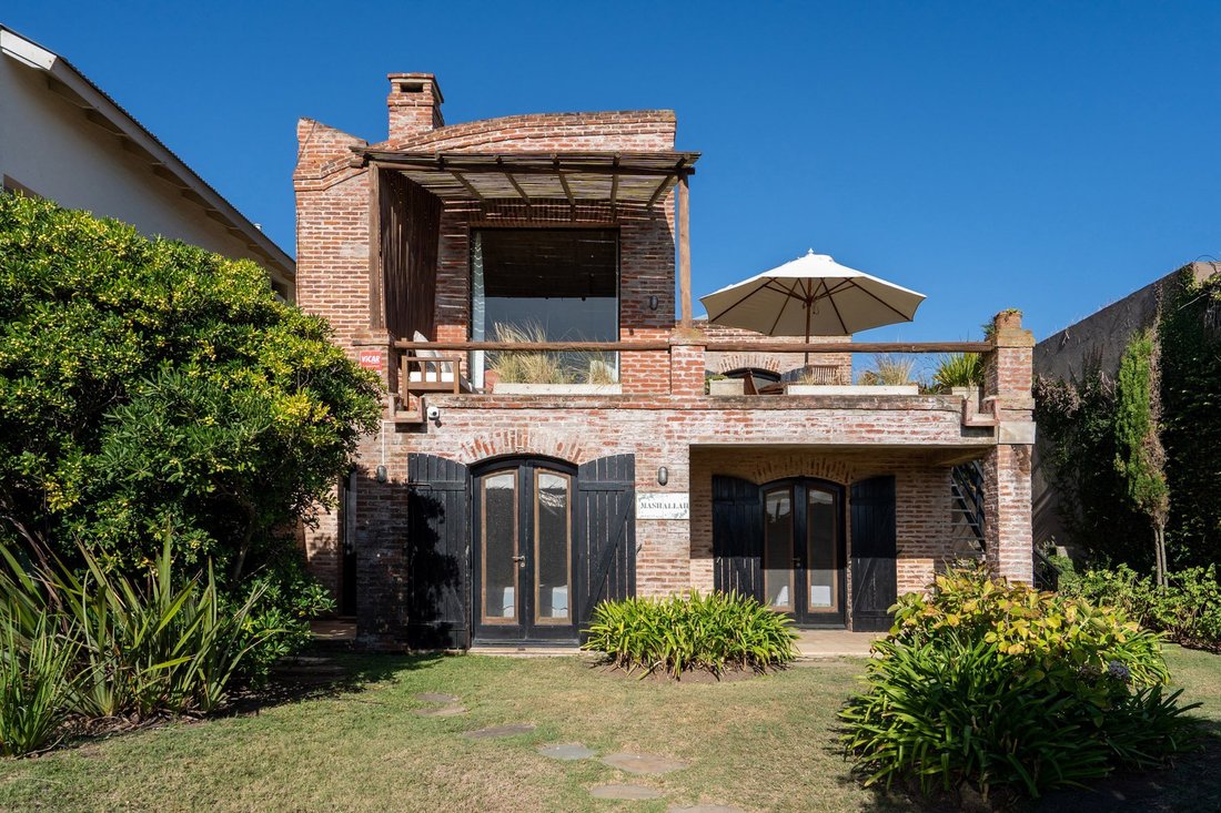 House in Manantiales, Maldonado Department, Uruguay 1 - 17463361