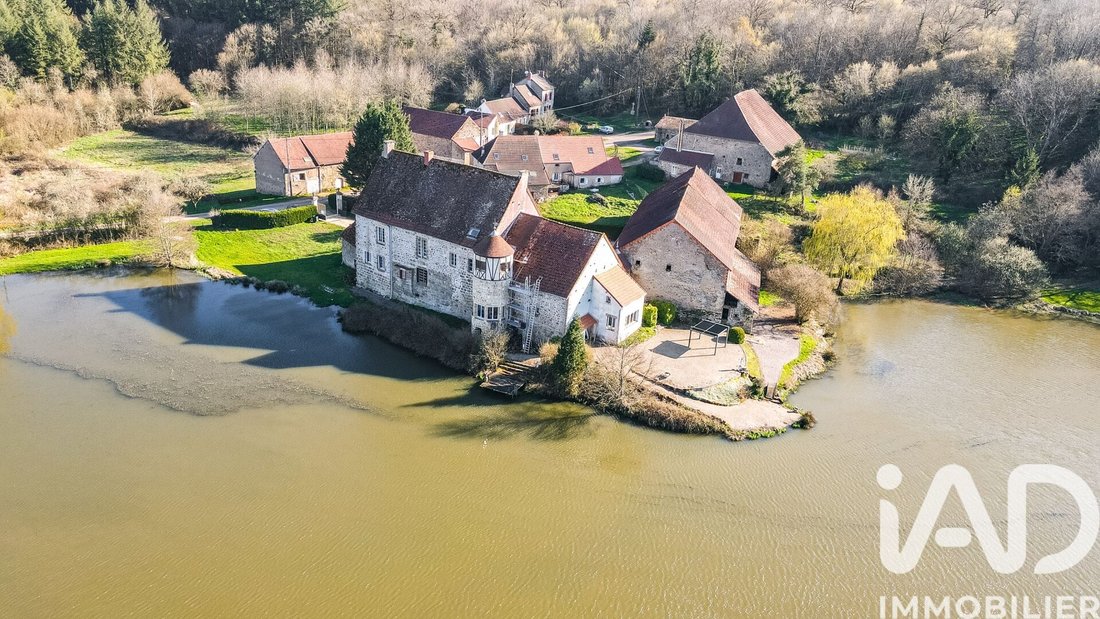 House in Vievy, Bourgogne – Franche-Comté, France 3 - 17445728
