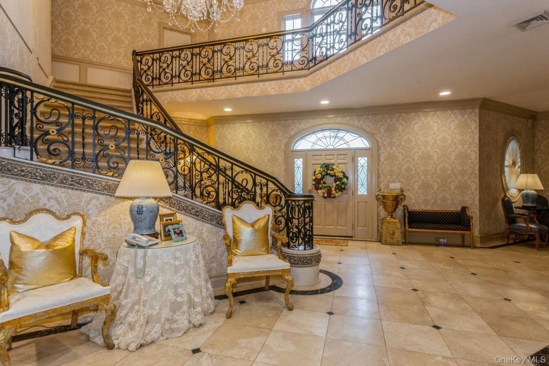 House in Garden City, New York, United States 5 - 17455719