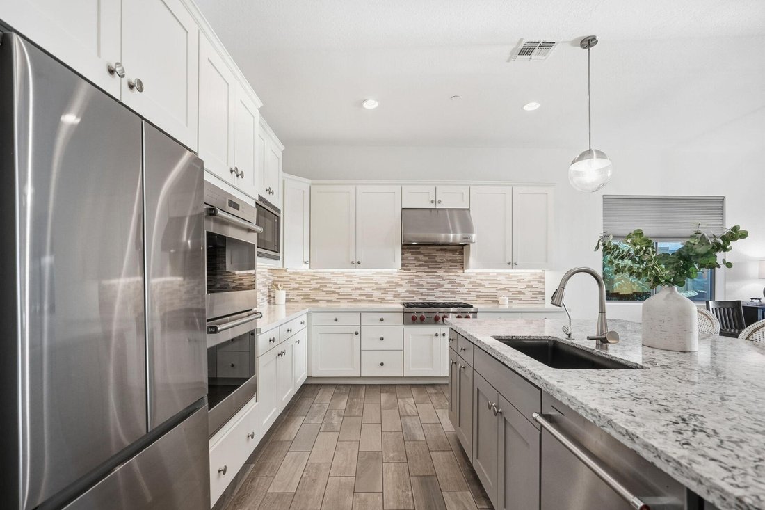 Scottsdale, Arizona, United States 5 - 17450288
