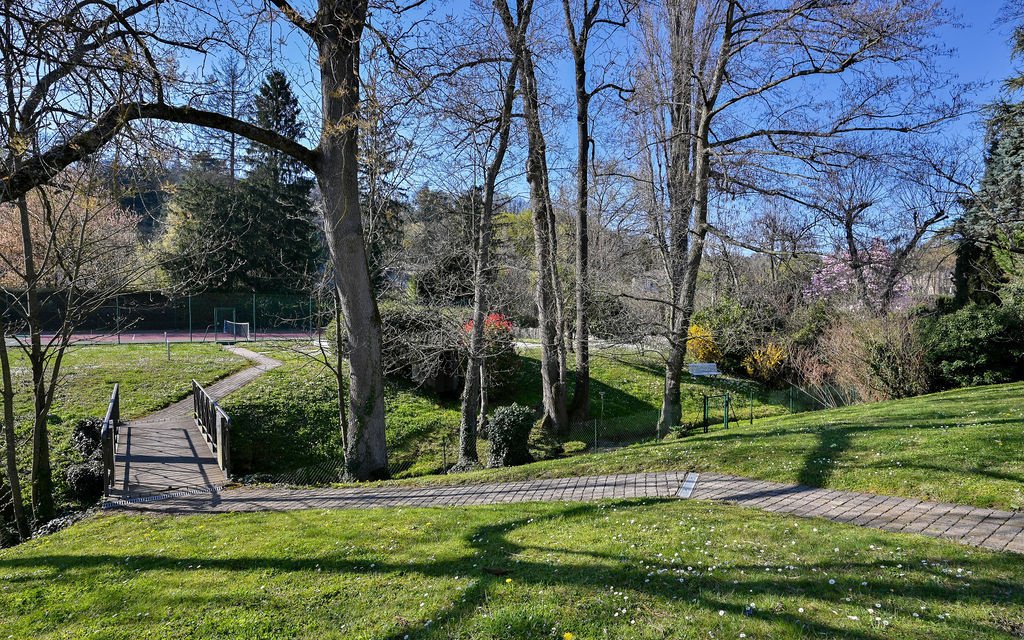 House in Saint-Cyr-au-Mont-d'Or, Auvergne-Rhône-Alpes, France 1 - 17435882