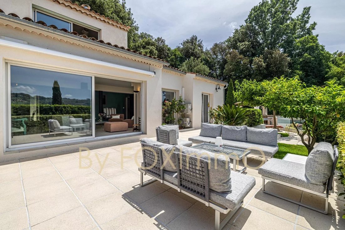 Villa in Esperes, Villeneuve-Loubet, France 1 - 17453780
