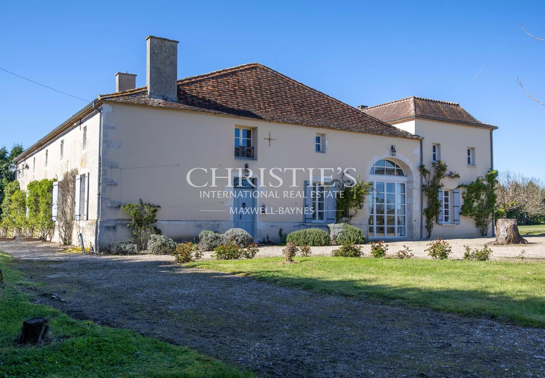 Maison à Duras, Nouvelle-Aquitaine, France 1 - 17451824