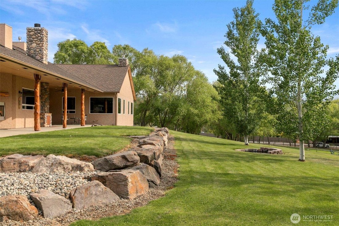 House in East Wenatchee, Washington, United States 5 - 17452451