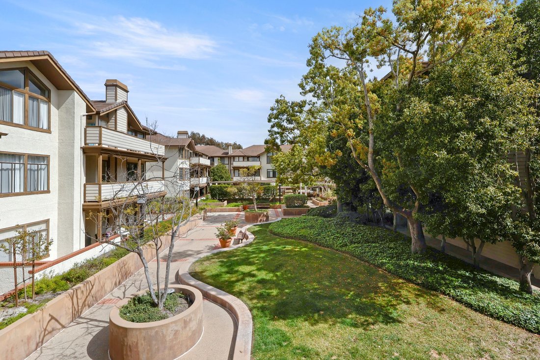 Condo in Torrance, California, United States 2 - 17458633