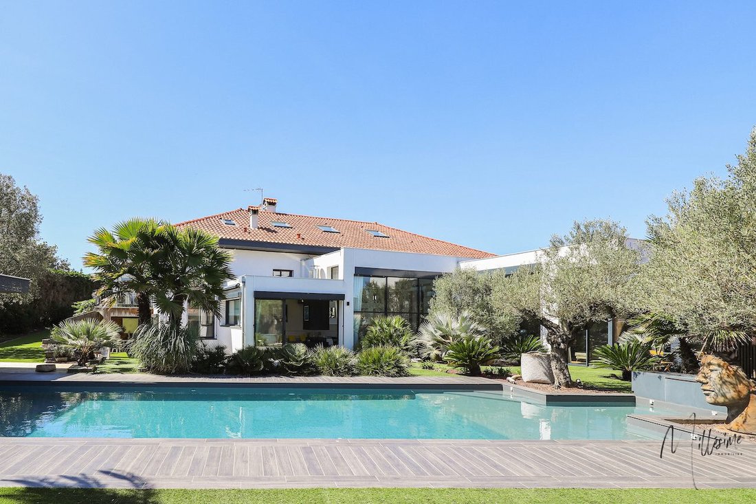 House in Anglet, Nouvelle-Aquitaine, France 2 - 17456315