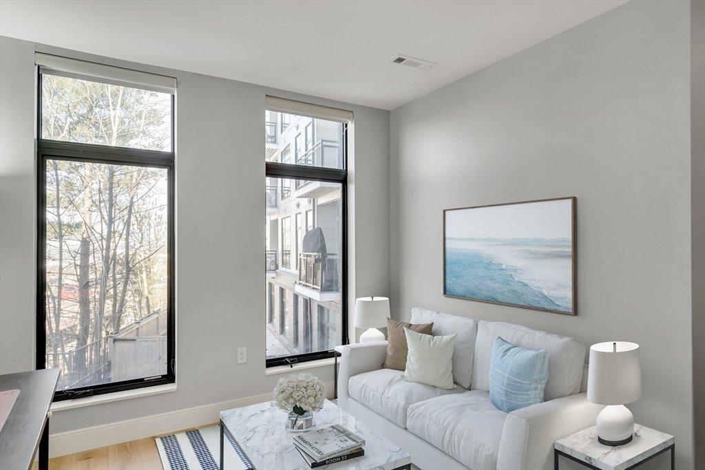 Condo in Boston, Massachusetts, United States 4 - 17454797