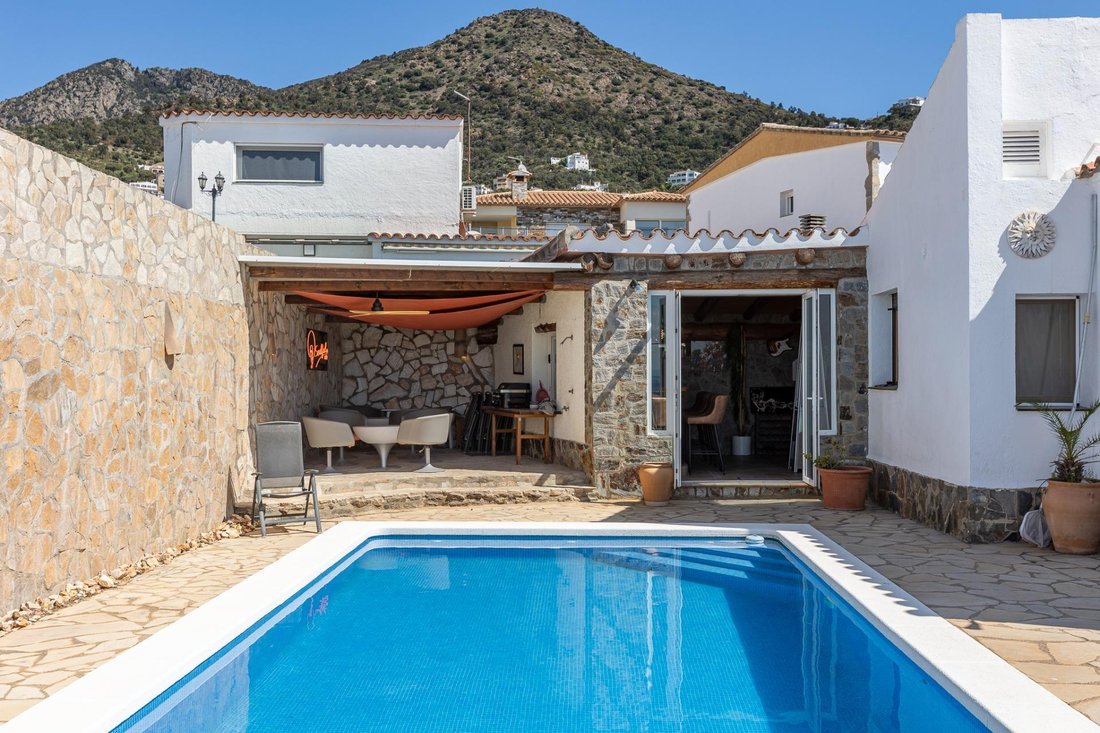 House in Roses, Catalonia, Spain 3 - 17456765