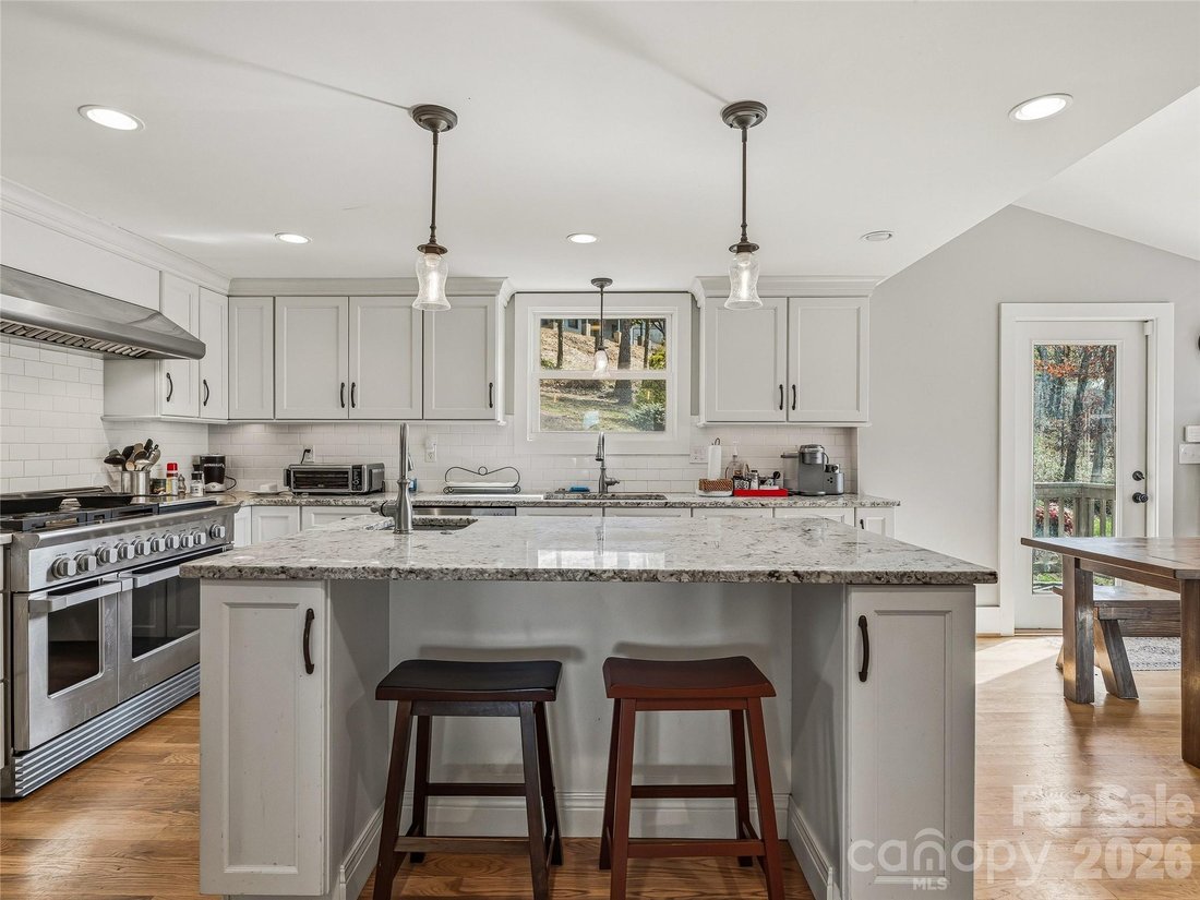 House in Weaverville, North Carolina, United States 2 - 17457485
