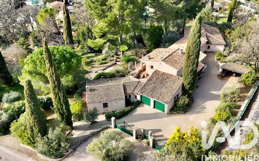 House in Flayosc, Provence-Alpes-Côte d'Azur, France 4 - 17459874
