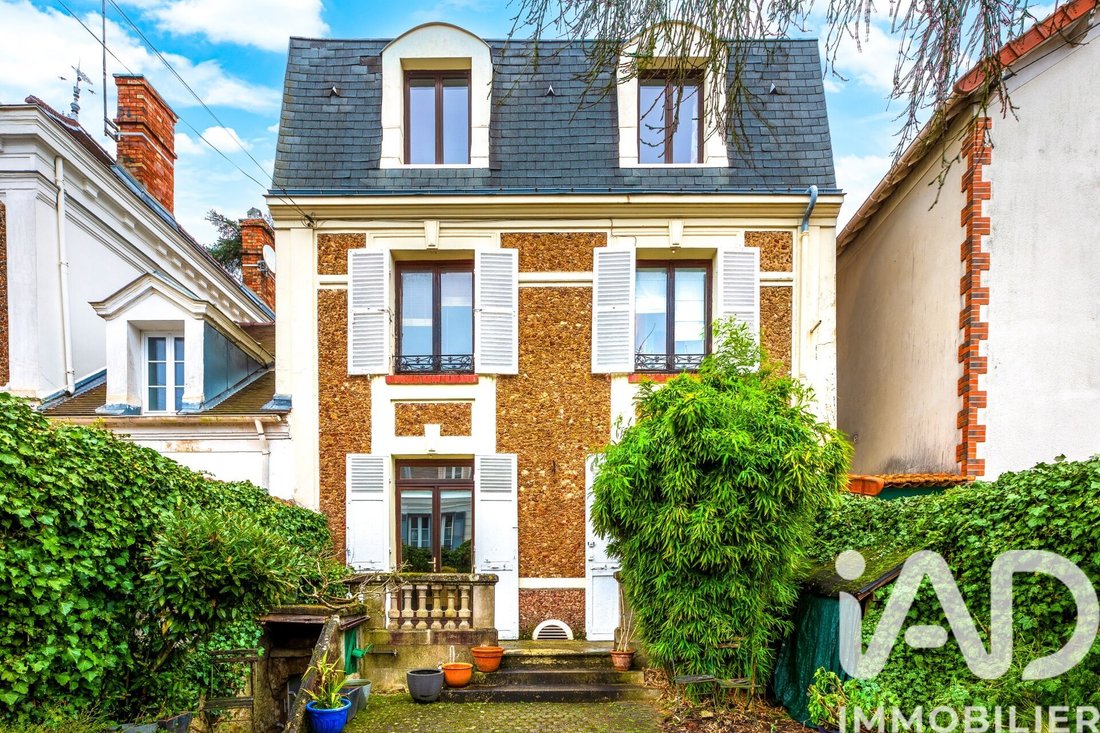House in Sucy-en-Brie, Ile-de-France, France 1 - 17459879