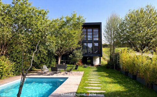 House in Saint Chéron-Hauts de Chartres-Puits Drouet, Chartres, France 1