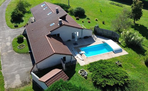 Villa in Freydiere-Bans, Givors, France 1