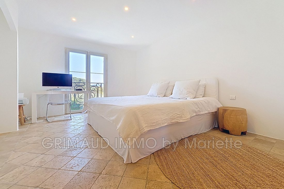 Villa in Grimaud, Provence-Alpes-Côte d'Azur, France 5 - 17456958