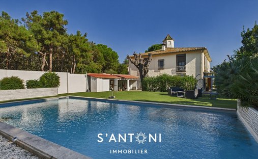 House in Cooperative, Agde, France 1
