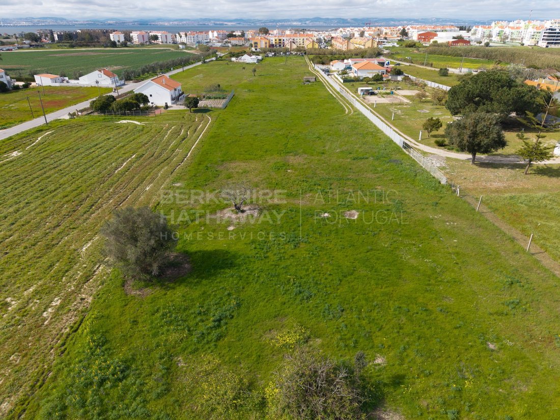 Land in Alcochete, Setubal, Portugal 4 - 17452045
