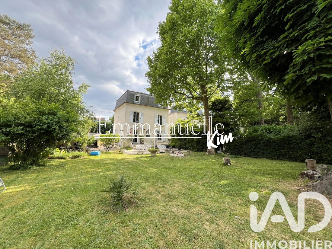 House in Montlignon, Ile-de-France, France 1 - 17462372