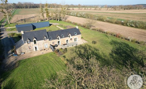 House in Pluduno, Val-d'Arguenon, France 1