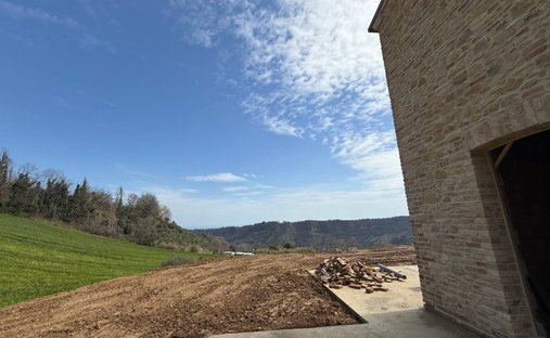 Country House in Ripatransone, Marche, Italy 1