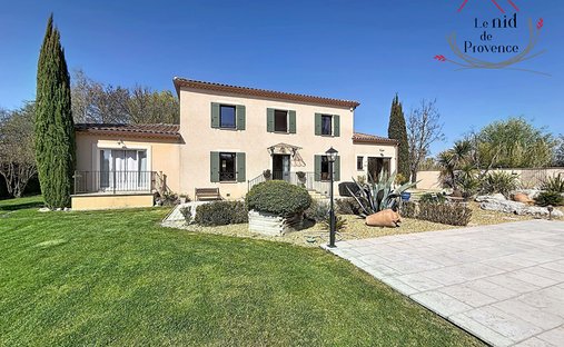 Villa à Le Thor, Provence-Alpes-Côte d'Azur, France 1