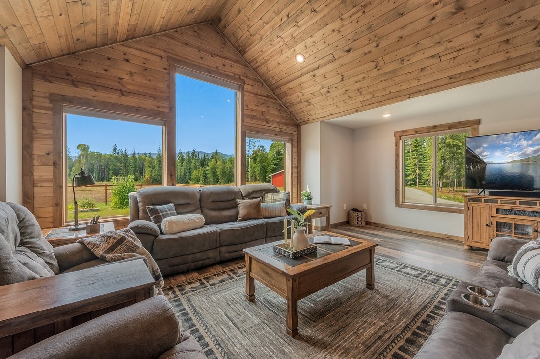 House in Sandpoint, Idaho, United States 5 - 16121665