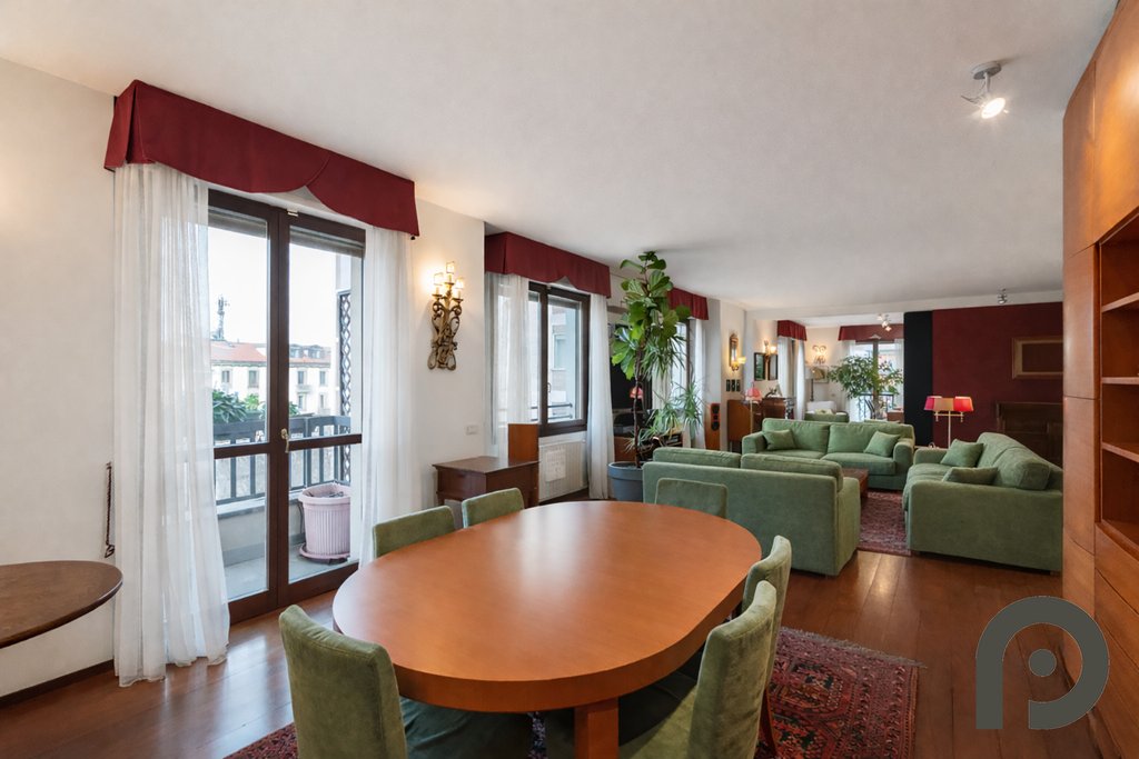 Estate in Historic Center, Milan, Lombardy 1 - 17460050