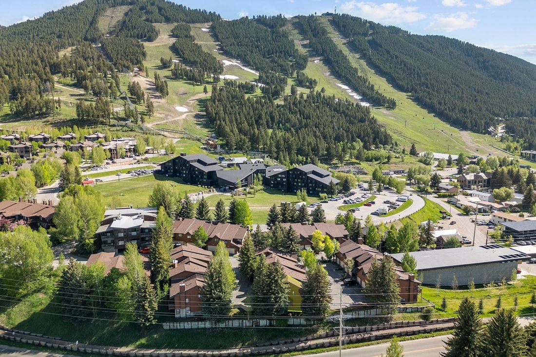 House in Jackson, Wyoming, United States 2 - 17450262