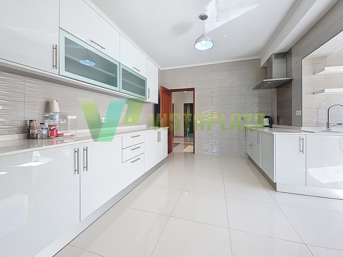 House in Portimao, Algarve, Portugal 1 - 15563784