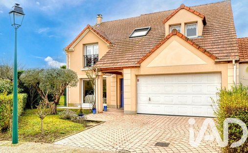 House in Andresy, Ile-de-France, France 1