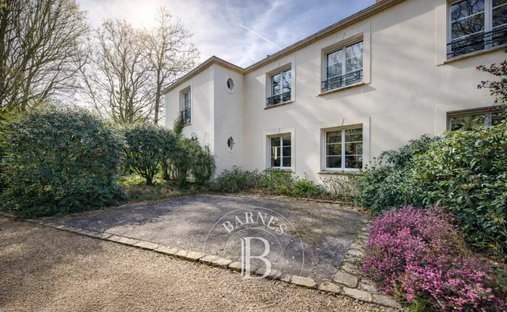 Château Saint Nom La Bretèche 1074.0 Sqm 10 Bedrooms