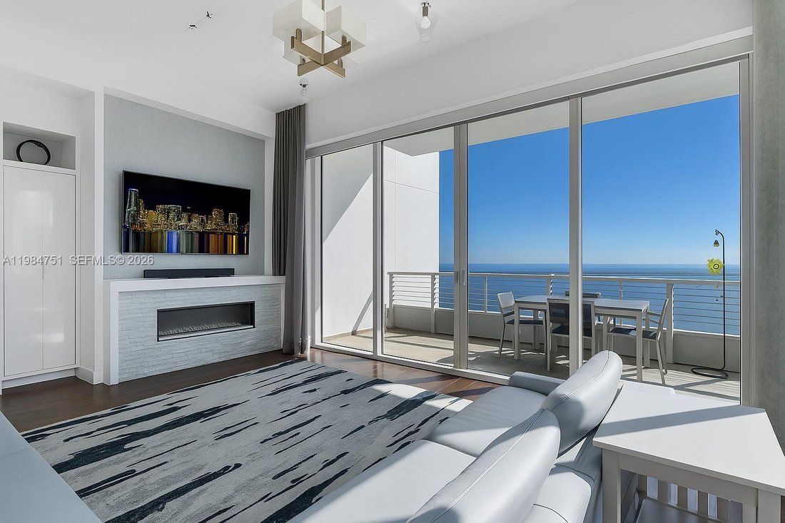 Condo in Miami, Florida, United States 4 - 17451071