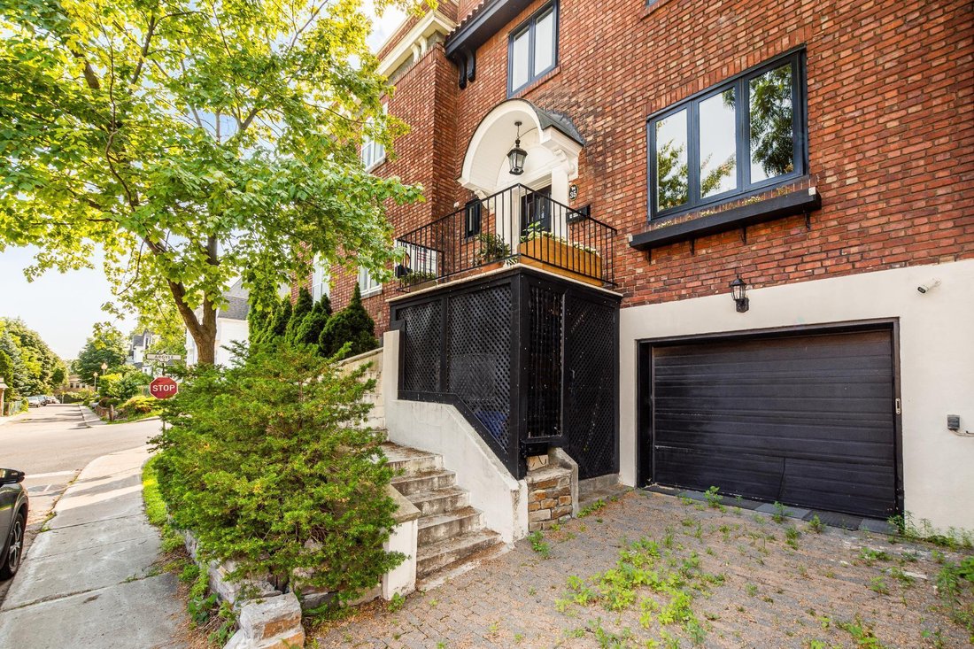 House in Pointe-Claire, Quebec, Canada 3 - 17460416