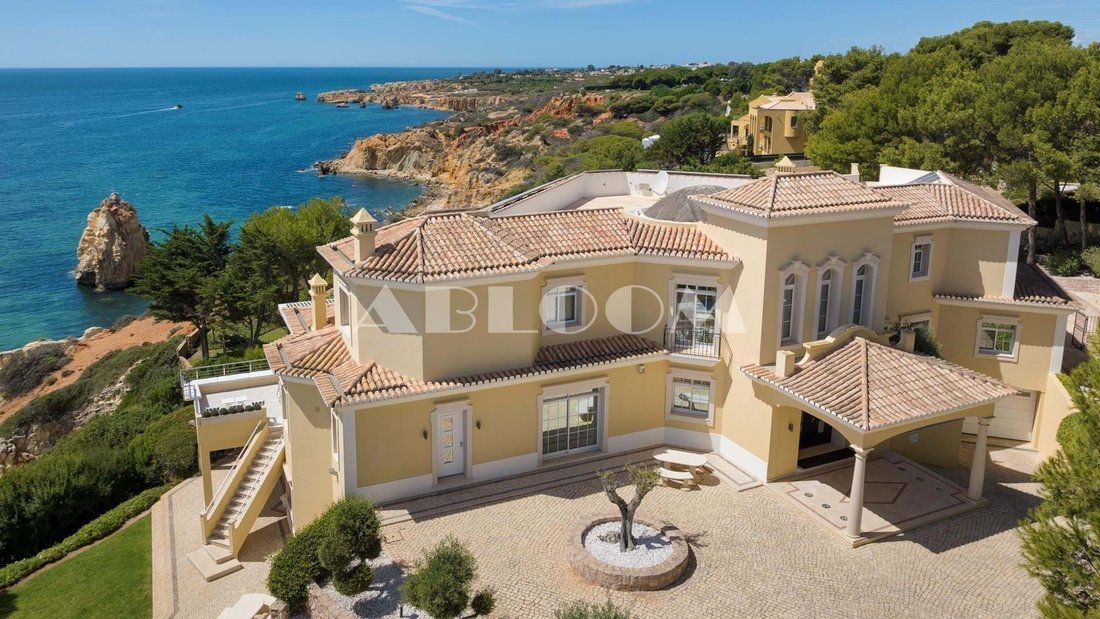 Villa in Olhos de Agua, Algarve, Portugal 4 - 17452629