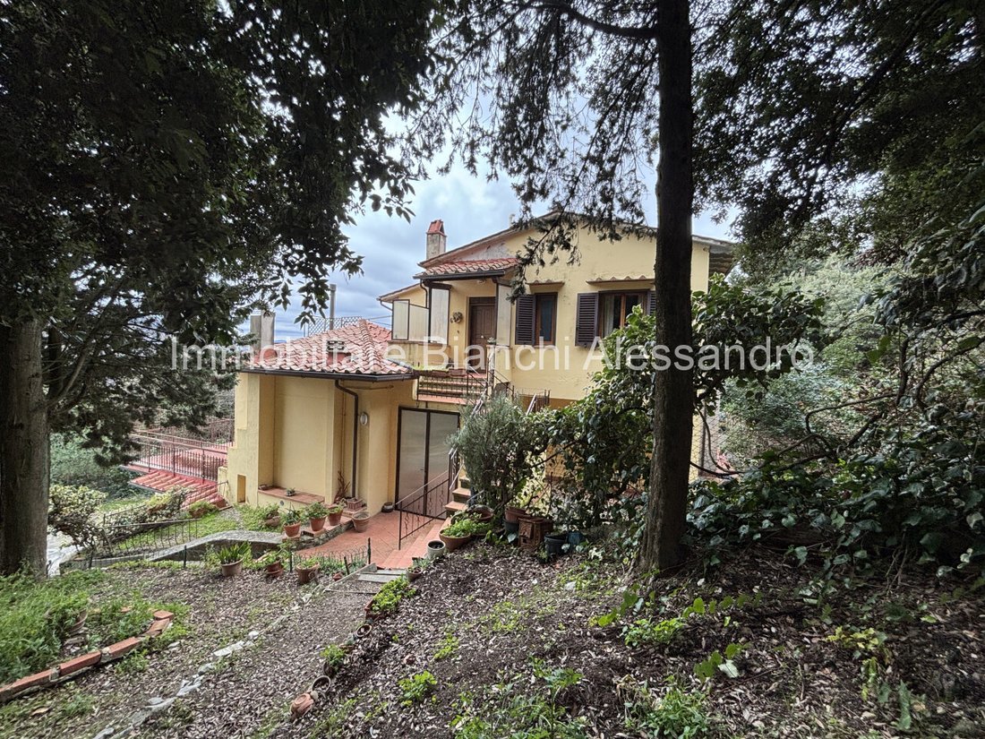 House in L'Apparita-Monte Pilli, Tuscany, Italy 2 - 17455018