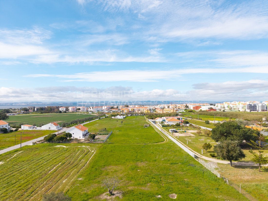 Land in Alcochete, Setubal, Portugal 3 - 17452045