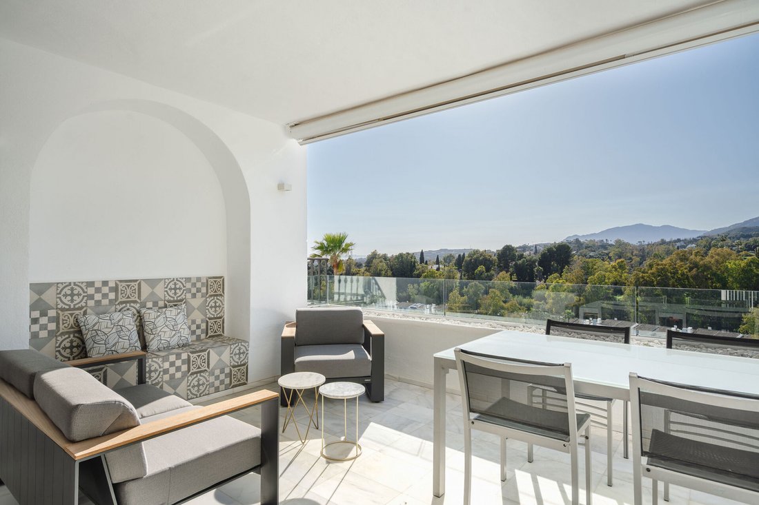 Apartment in La Quinta, Benahavis, Andalusia 1 - 17451014