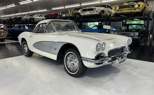 Chevrolet Corvette in Calverton, NY, United States 1