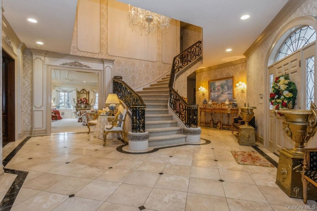 House in Garden City, New York, United States 4 - 17455719