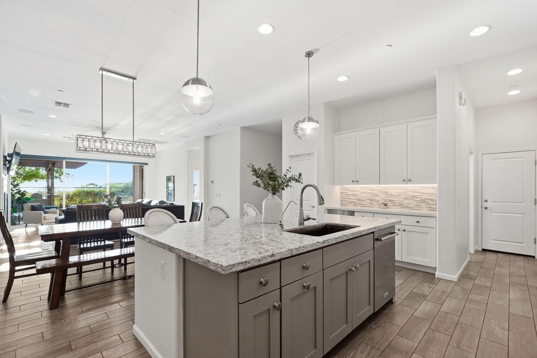 Scottsdale, Arizona, United States 4 - 17450288