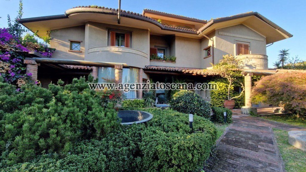 Villa in Center, Forte dei Marmi, Tuscany 2 - 17450943