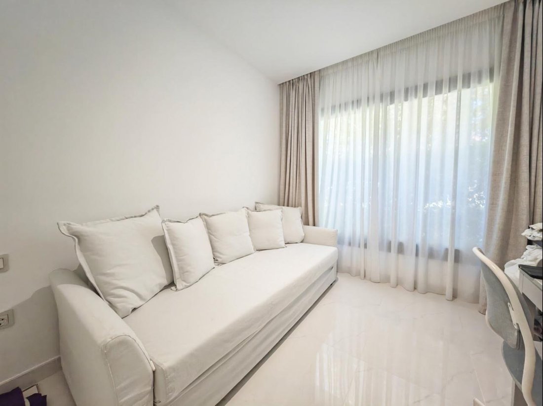 Apartment in Estepona, Andalusia, Spain 4 - 17463510